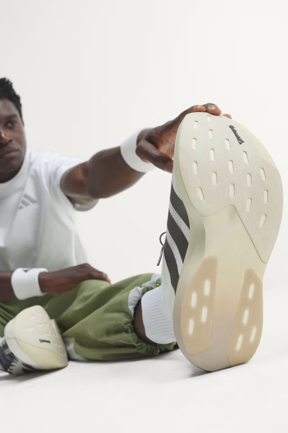 TÊNIS ADIDAS ORIGINALS ADIZERO EVO SL M KI9873 OFF WHITE/AUCOME/MSILVER