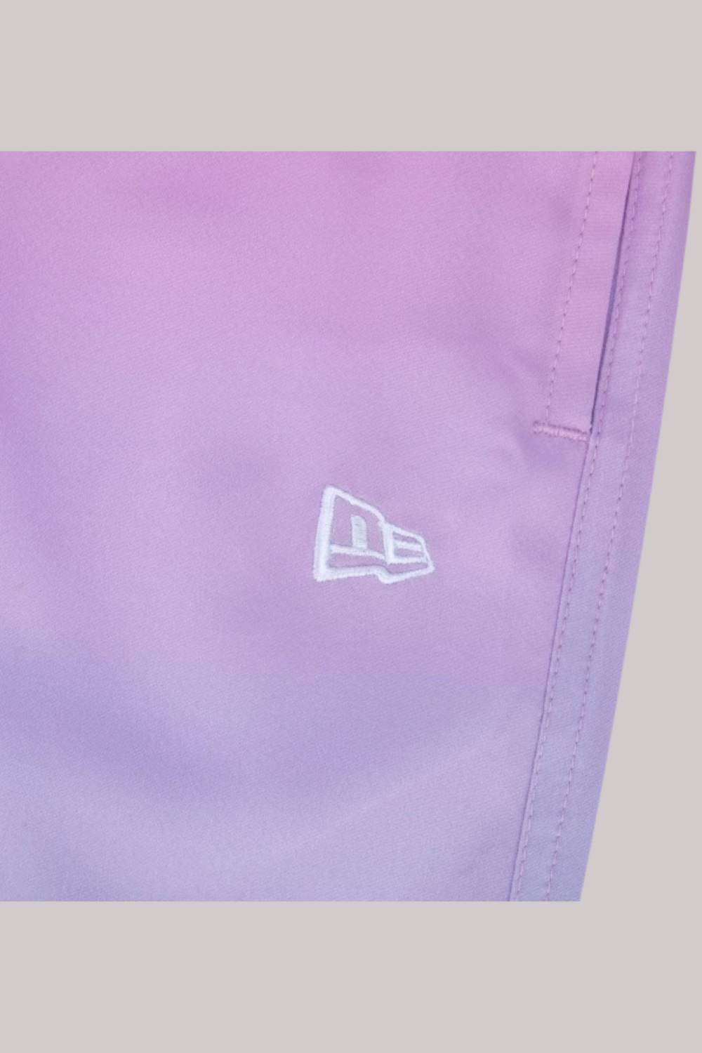 SHORTS NEW ERA PRAIA BEACH JOY NEV24SHO007