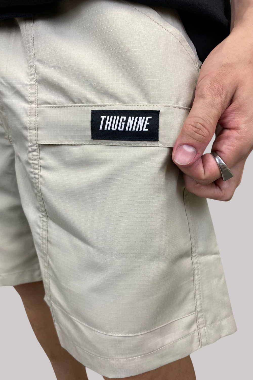 SHORT THUG NINE TUNDRA