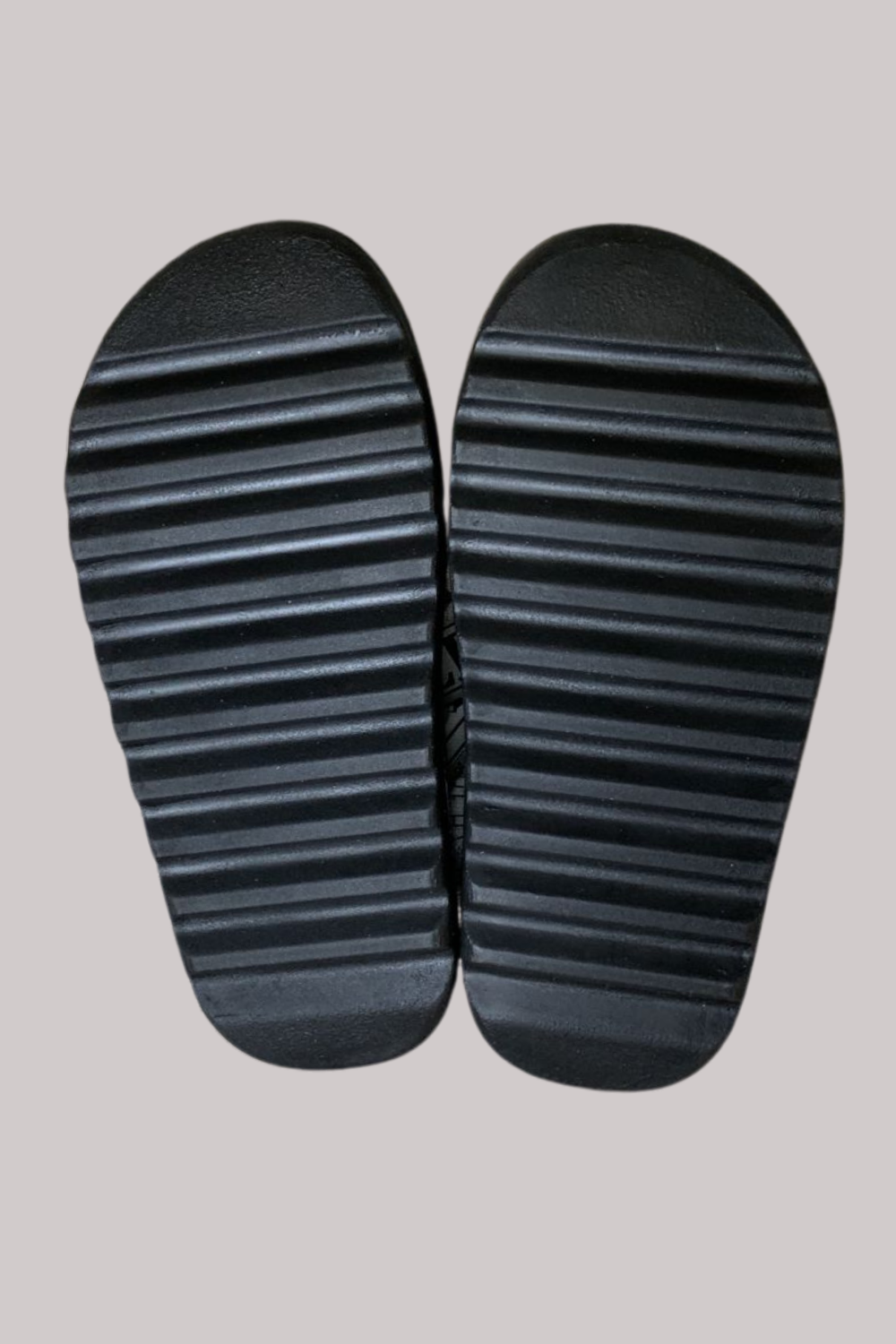 CHINELO SLIDE APPROVE PILLOW ONLY