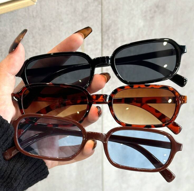 Óculos clássicos com armação completa, estampa geométrica multicolorida