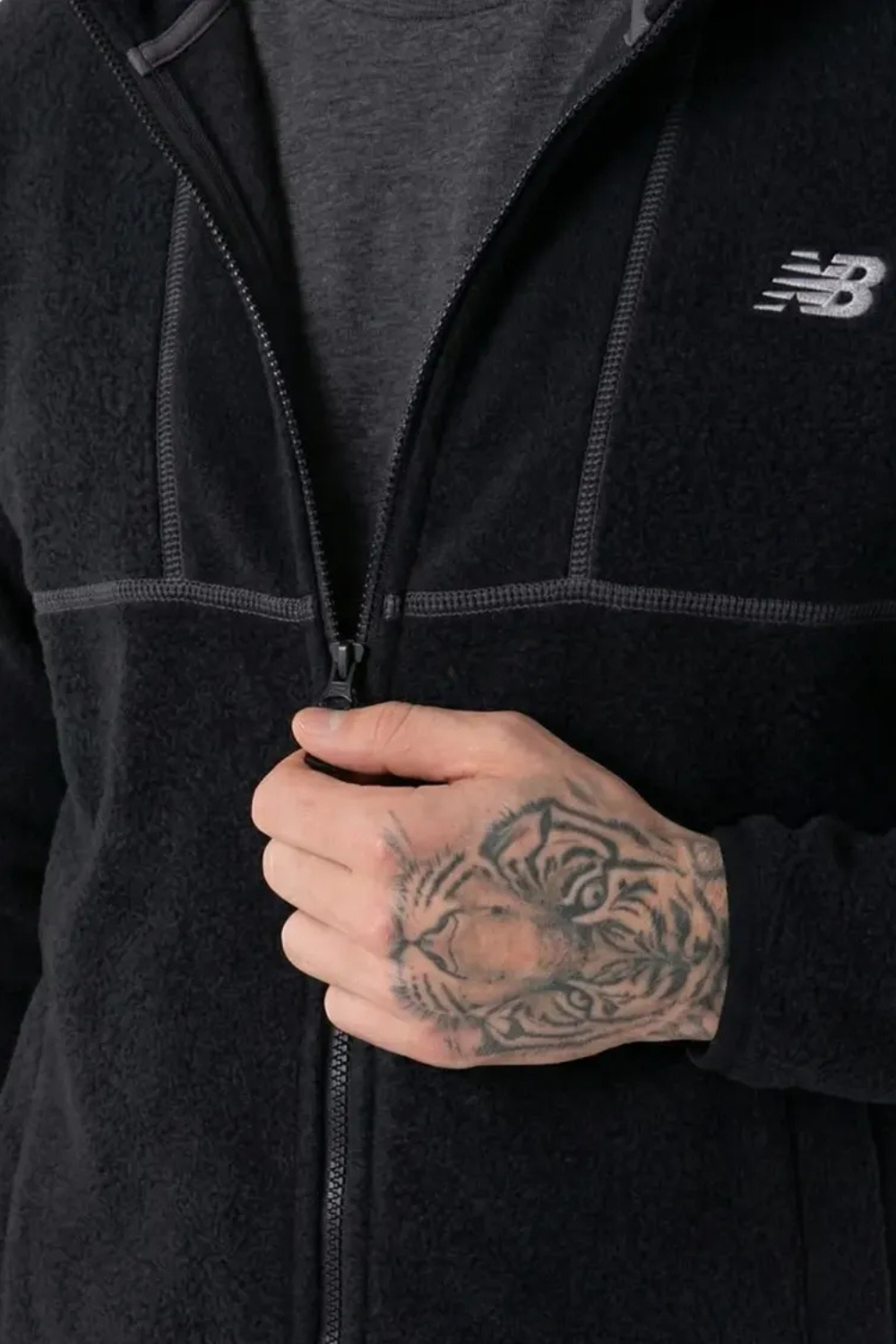 JAQUETA NEW BALANCE FLEECE MJ43517B.PT