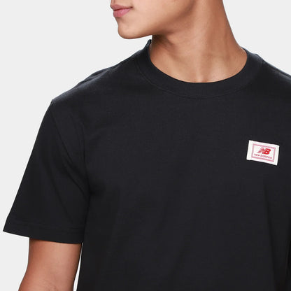 CAMISETA NEW BALANCE WOVEN LABEL MT53928B