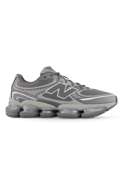 TÊNIS NEW BALANCE 2000 U20003W1 CASTLEROCK/CINZA
