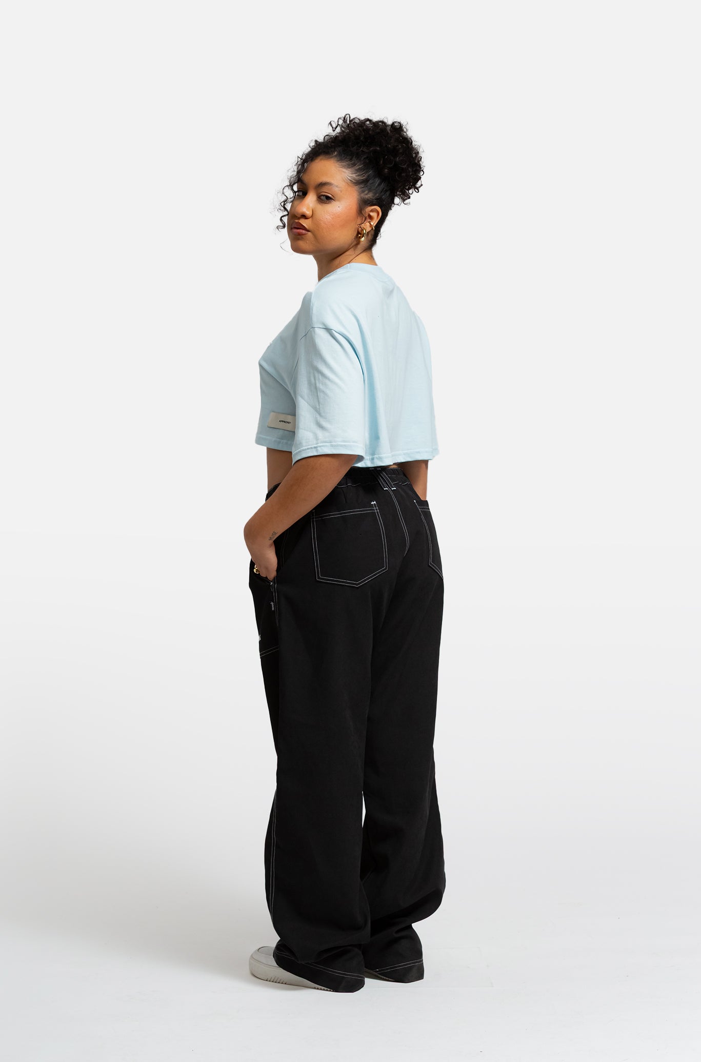 CROPPED APPROVE BOLD 7748-DDE