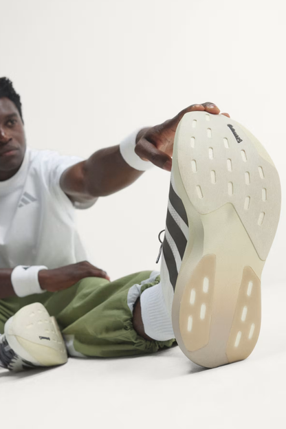 TÊNIS ADIDAS ORIGINALS ADIZERO EVO SL M KI9873 OFF WHITE/AUCOME/MSILVER