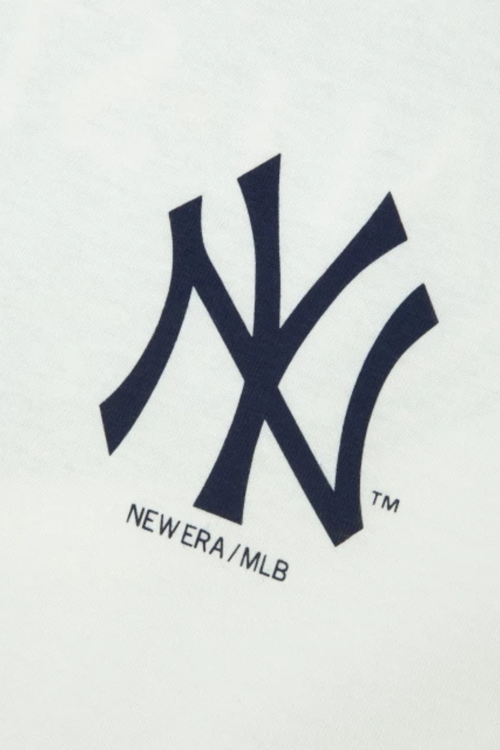 CAMISETA NEW ERA CORE PROGRAMA NEYYANCO MBI25TSH055 OFF WHITE