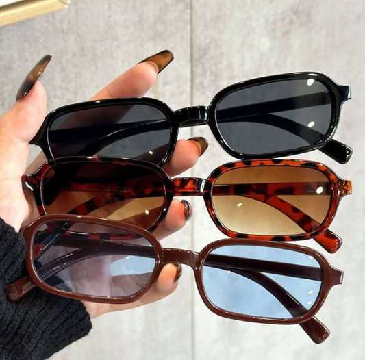 Óculos clássicos com armação completa, estampa geométrica multicolorida