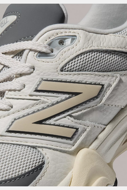 TÊNIS NEW BALANCE 9060 U9060AGA