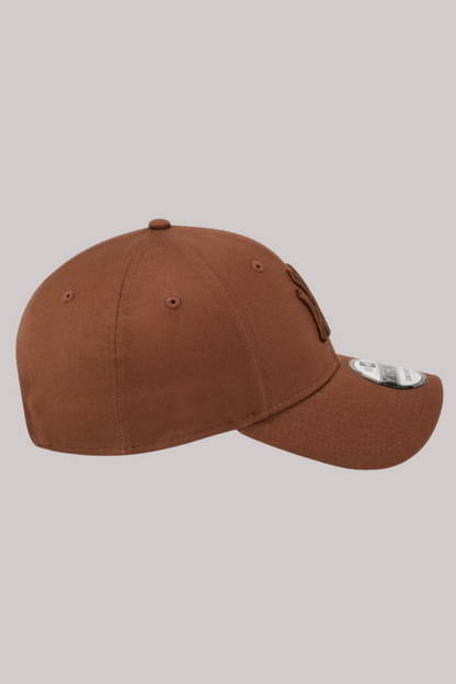 BONÉ NEW ERA LEAGUE ESSENTIAL 9FORTY NEW YORK YANKEES 60691396C013