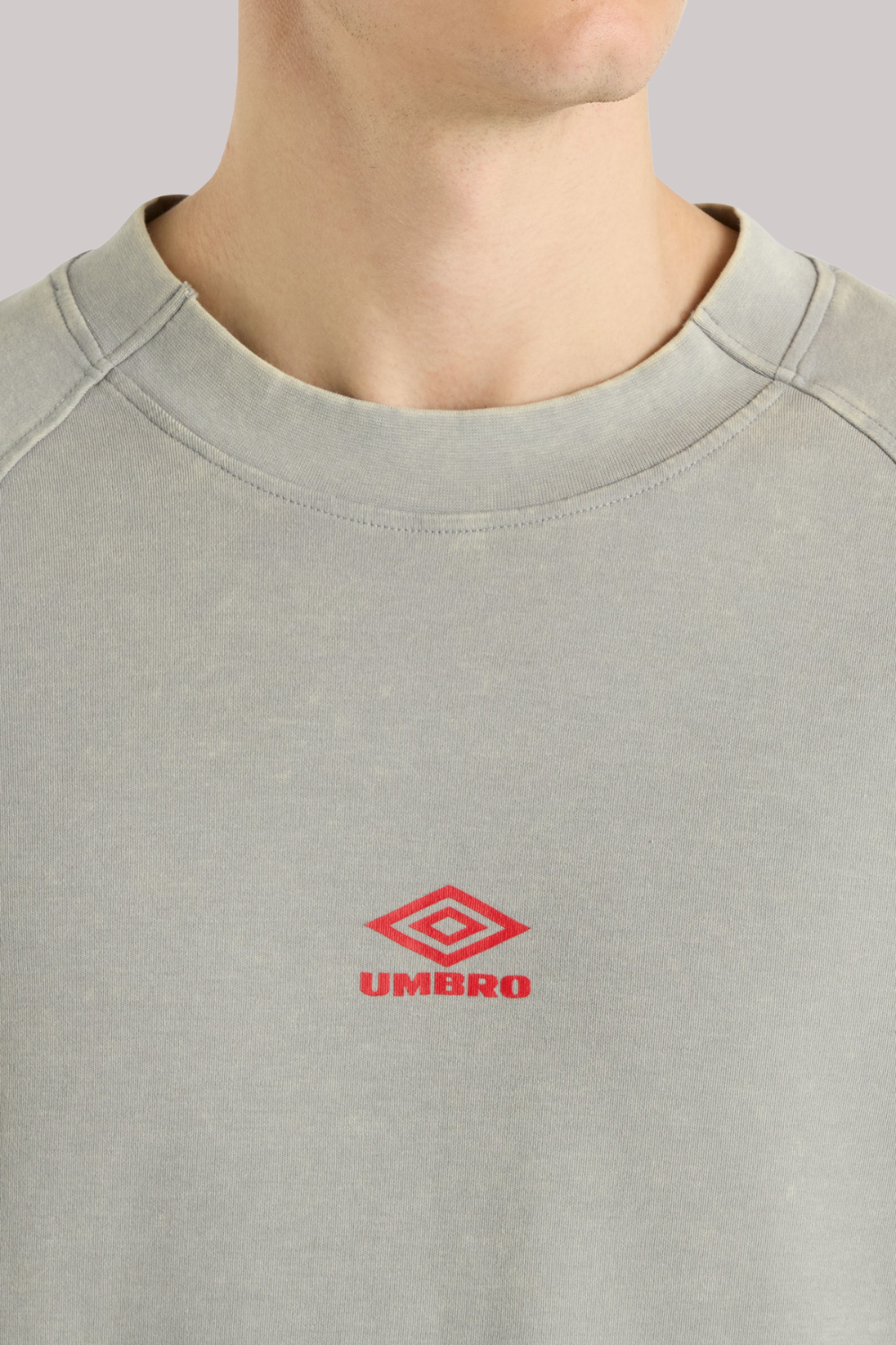 CAMISETA UMBRO WASHED HIGH NECK BOXY