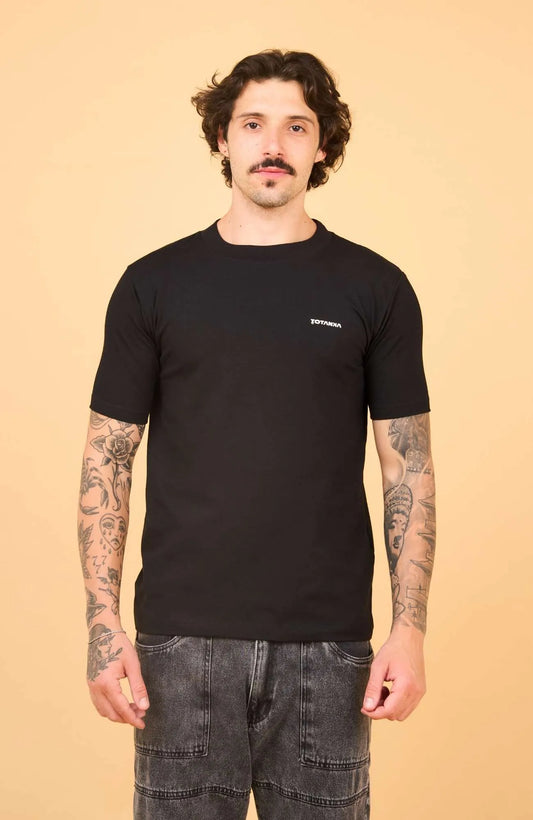 Totanka Camiseta Basic Preta