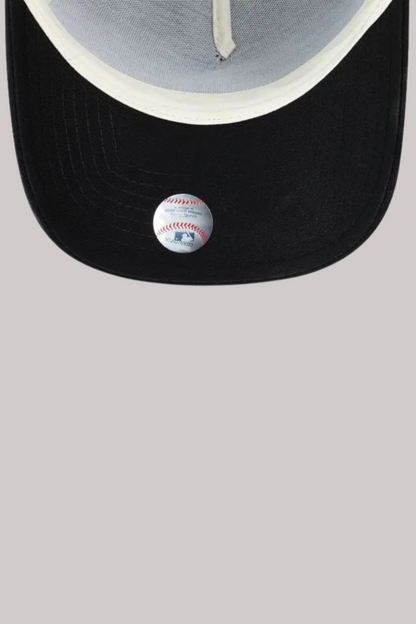 BONÉ NEW ERA 940 AF SN BACK TO BLACK LOSDOD MBI25BON043