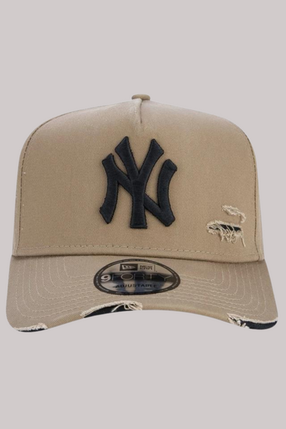 BONÉ NEW ERA 9FORTY A-FRAME ABA CURVA AJUSTÁVEL DESTROYED MLB NEW YORK YANKEES MBV24BON105